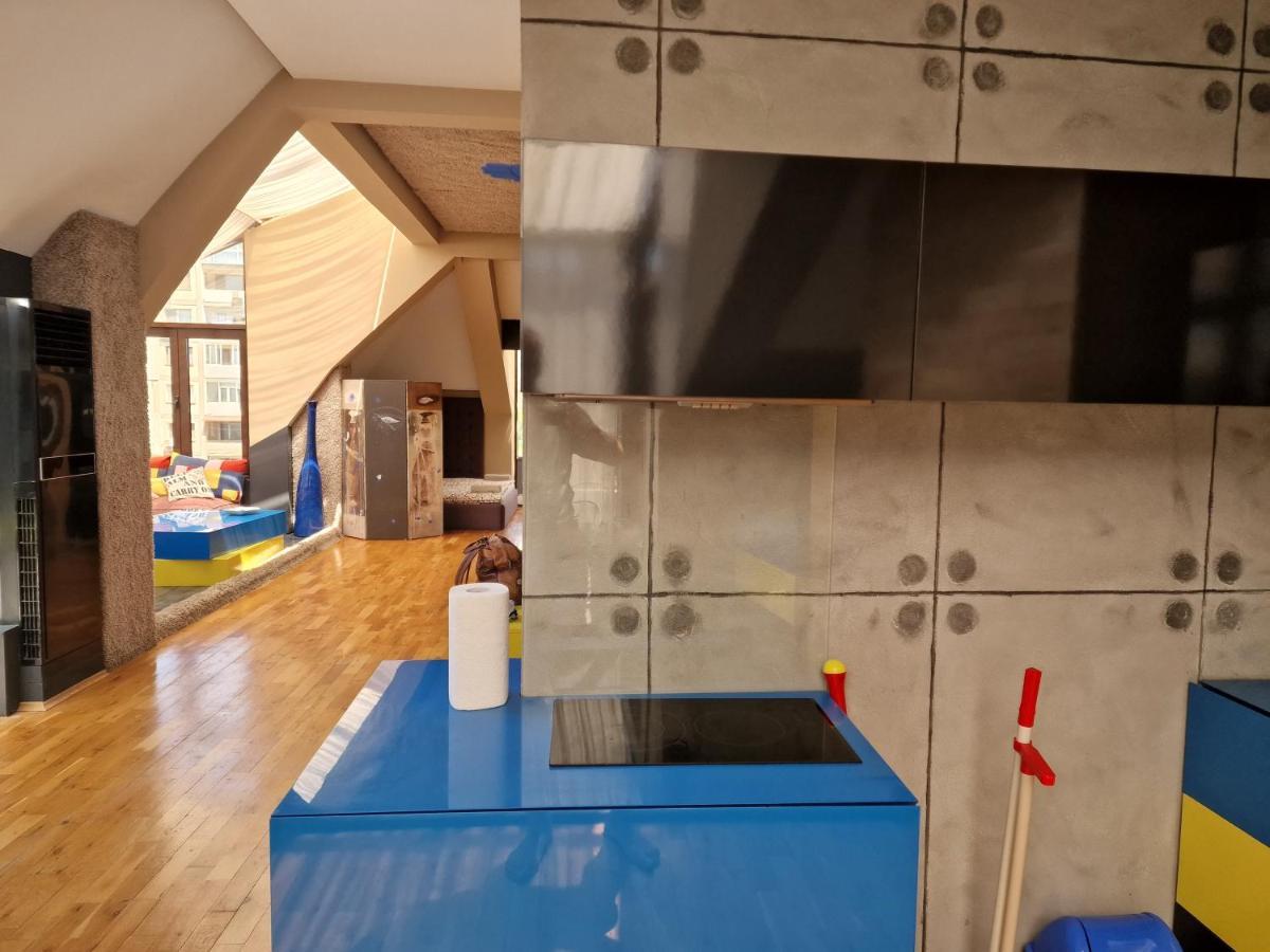 Art Penthouse Apartment Бургас Екстериор снимка